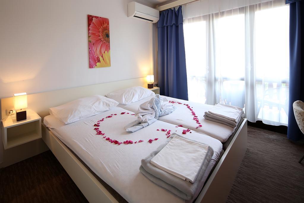Guest House Zeba & Riviera Сило Экстерьер фото