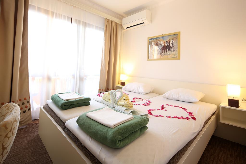 Guest House Zeba & Riviera Сило Экстерьер фото