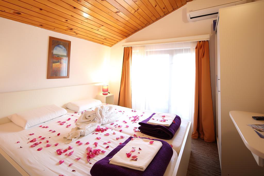 Guest House Zeba & Riviera Сило Экстерьер фото