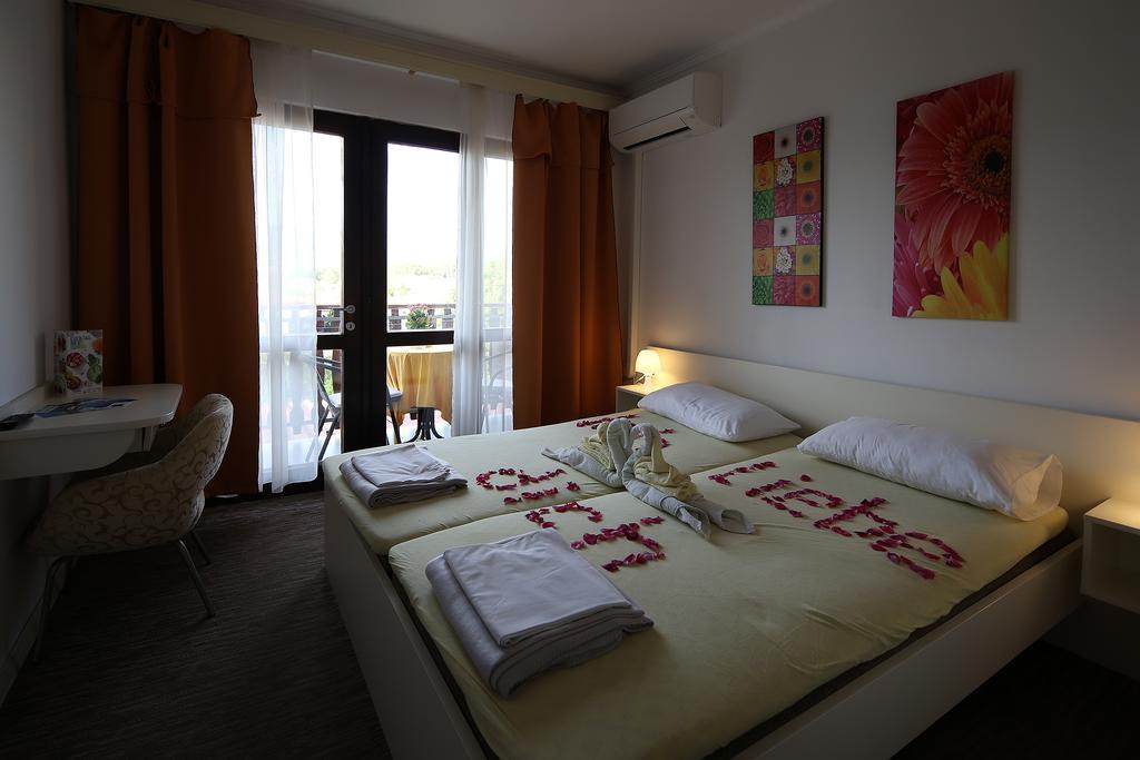 Guest House Zeba & Riviera Сило Экстерьер фото