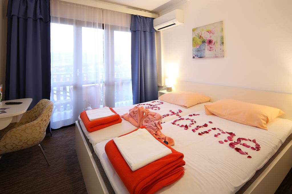Guest House Zeba & Riviera Сило Экстерьер фото
