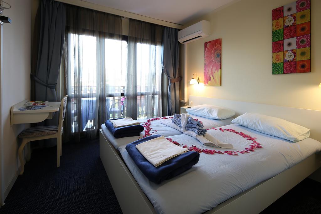 Guest House Zeba & Riviera Сило Экстерьер фото